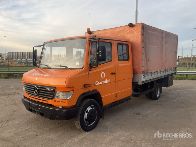 2010 Mercedes-Benz 818DE 4x2 Crew Cab Service Truck - الشاحنات الصغيرة ستائر, الشاحنات الصغيرة كابينة مزدوجة: صور 2 2010 Mercedes-Benz 818DE 4x2 Crew Cab Service Truck - الشاحنات الصغيرة ستائر, الشاحنات الصغيرة كابينة مزدوجة: صور 2