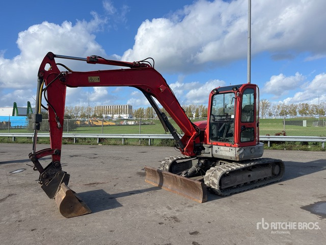 2010 Volvo ECR88 Rupsgraafmachine - حفارات زحافة: صور 1 2010 Volvo ECR88 Rupsgraafmachine - حفارات زحافة: صور 1