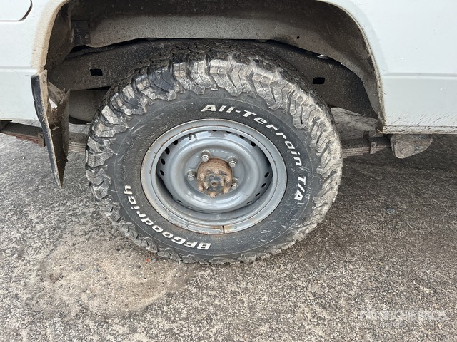 سيارة دفع رباعي 2018 Toyota Land Cruiser 4WD SUV: صور 6 سيارة دفع رباعي 2018 Toyota Land Cruiser 4WD SUV: صور 6