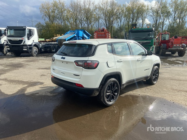 2022 Jeep Compass Longitude 4WD Hybrid (Unused) SUV - سيارة دفع رباعي: صور 4 2022 Jeep Compass Longitude 4WD Hybrid (Unused) SUV - سيارة دفع رباعي: صور 4