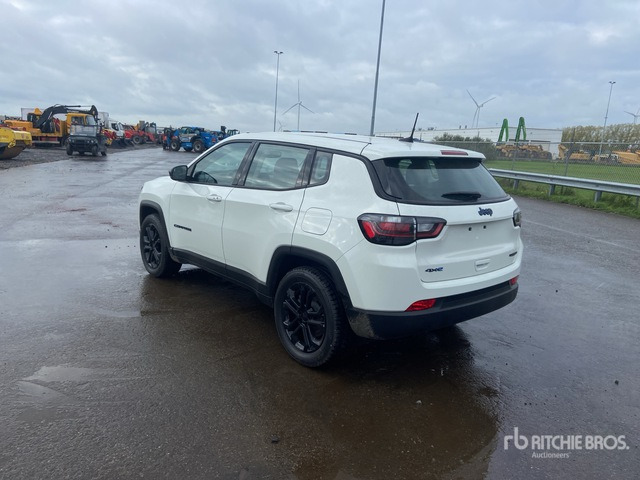 2022 Jeep Compass Longitude 4WD Hybrid (Unused) SUV - سيارة دفع رباعي: صور 3 2022 Jeep Compass Longitude 4WD Hybrid (Unused) SUV - سيارة دفع رباعي: صور 3