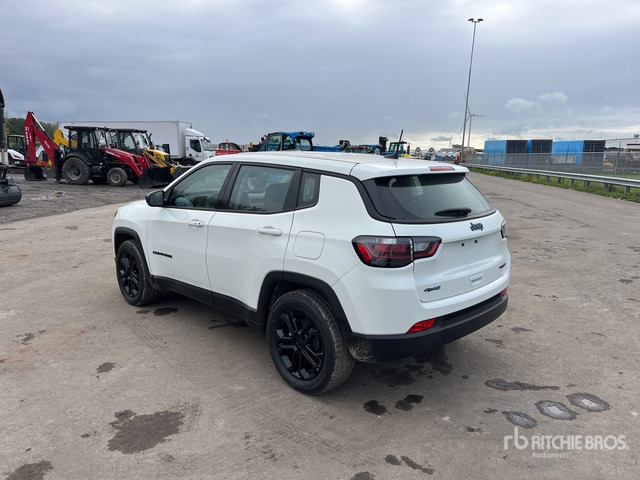 2022 Jeep Compass Longitude 4WD Hybrid (Unused) SUV - سيارة دفع رباعي: صور 3 2022 Jeep Compass Longitude 4WD Hybrid (Unused) SUV - سيارة دفع رباعي: صور 3