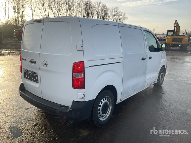 2022 Opel Vivaro Passenger Van - حافلة صغيرة, ميكروباص: صور 4 2022 Opel Vivaro Passenger Van - حافلة صغيرة, ميكروباص: صور 4
