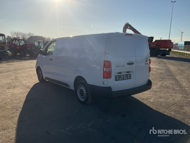 2023 Fiat Scudo Passenger Van - حافلة صغيرة, ميكروباص: صور 4 2023 Fiat Scudo Passenger Van - حافلة صغيرة, ميكروباص: صور 4