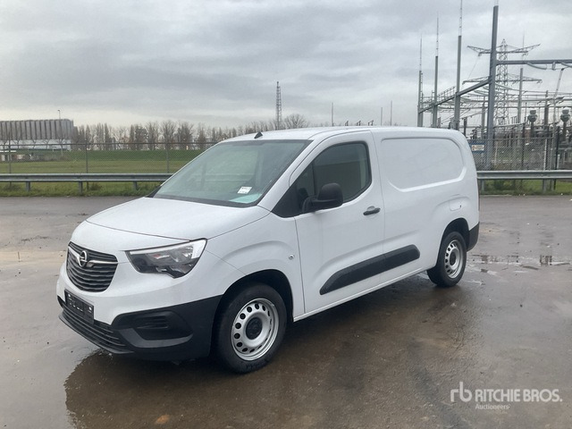 2023 Opel Combo Passenger Van - حافلة صغيرة, ميكروباص: صور 1 2023 Opel Combo Passenger Van - حافلة صغيرة, ميكروباص: صور 1