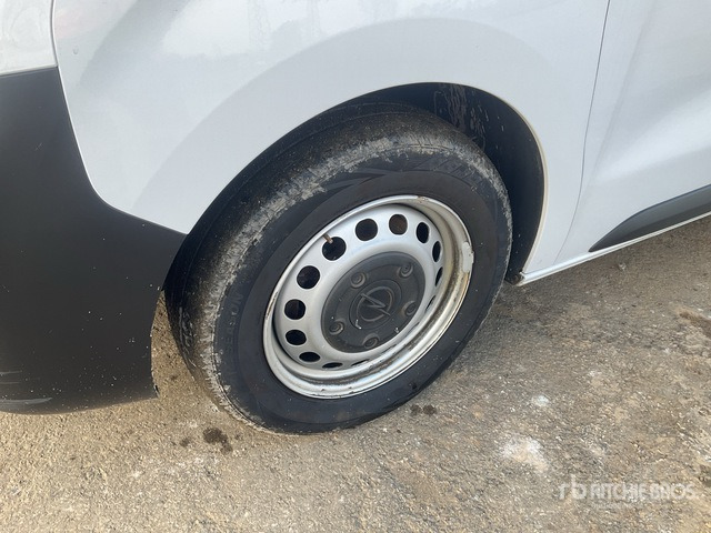 2023 Opel Vivaro Passenger Van - حافلة صغيرة, ميكروباص: صور 5 2023 Opel Vivaro Passenger Van - حافلة صغيرة, ميكروباص: صور 5