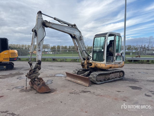Takeuchi TB145 Mini Excavator: <6.6t - حفارة مصغرة: صور 2 Takeuchi TB145 Mini Excavator: <6.6t - حفارة مصغرة: صور 2