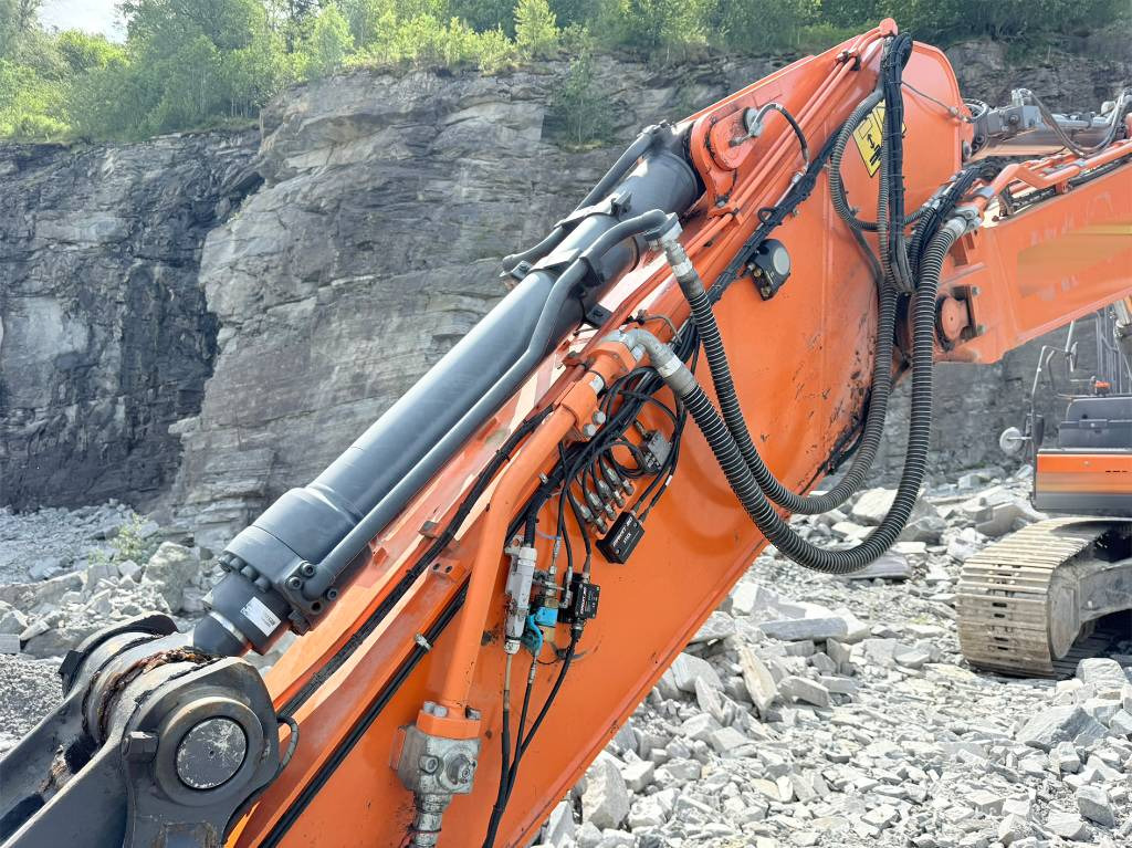 Doosan DX 300 LC-5 - حفارات زحافة: صور 4 Doosan DX 300 LC-5 - حفارات زحافة: صور 4