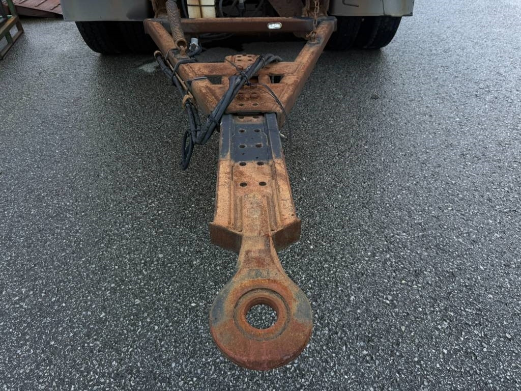 بصندوق مغلق مقطورة Ekeri L3: صور 15 بصندوق مغلق مقطورة Ekeri L3: صور 15