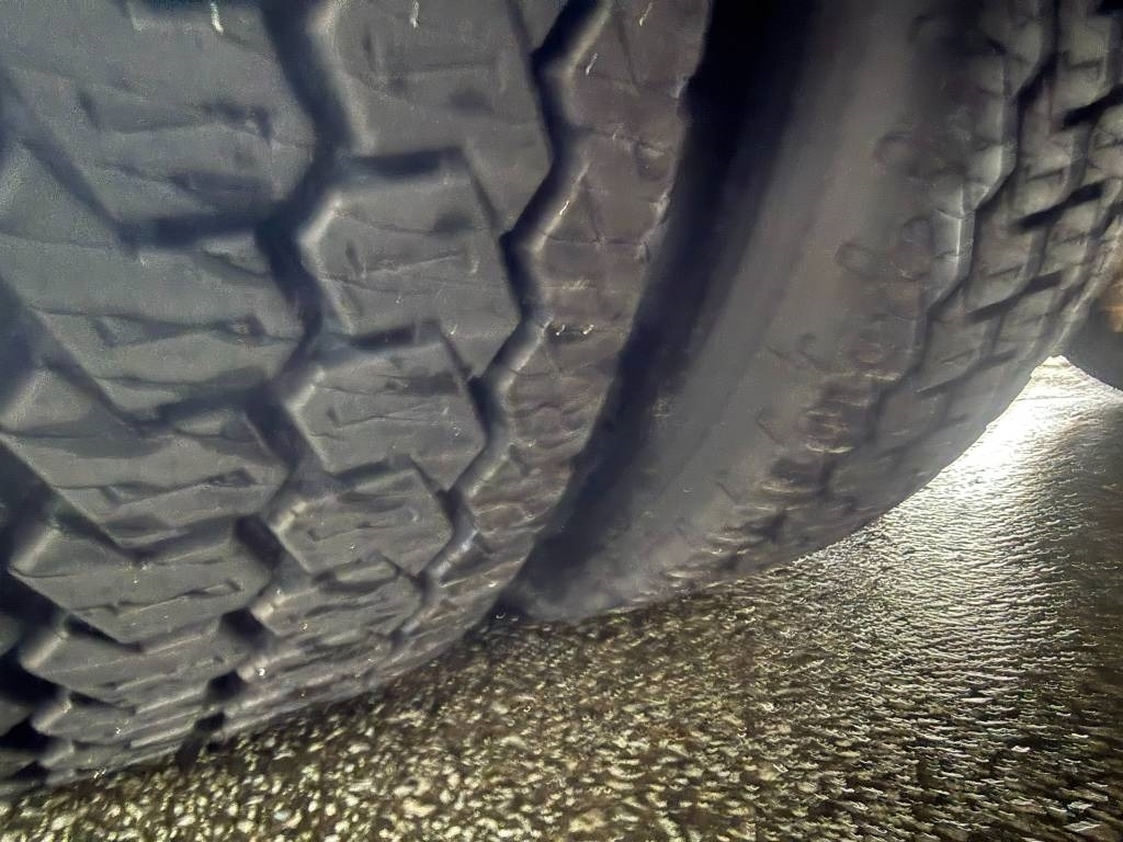 بصندوق مغلق مقطورة Ekeri L3: صور 23 بصندوق مغلق مقطورة Ekeri L3: صور 23