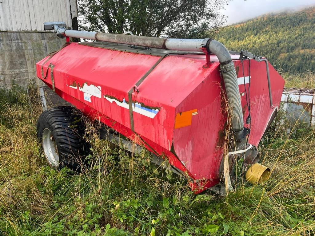 GB 4.8 Guffen Fertilizer Spreader - صهريج السماد السائل: صور 2 GB 4.8 Guffen Fertilizer Spreader - صهريج السماد السائل: صور 2