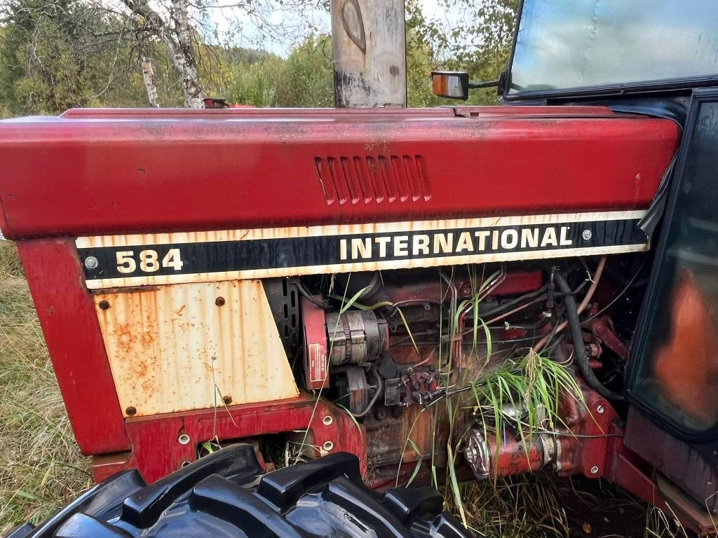 International Harvester 584 4WD إيجار International Harvester 584 4WD: صور 11 International Harvester 584 4WD إيجار International Harvester 584 4WD: صور 11