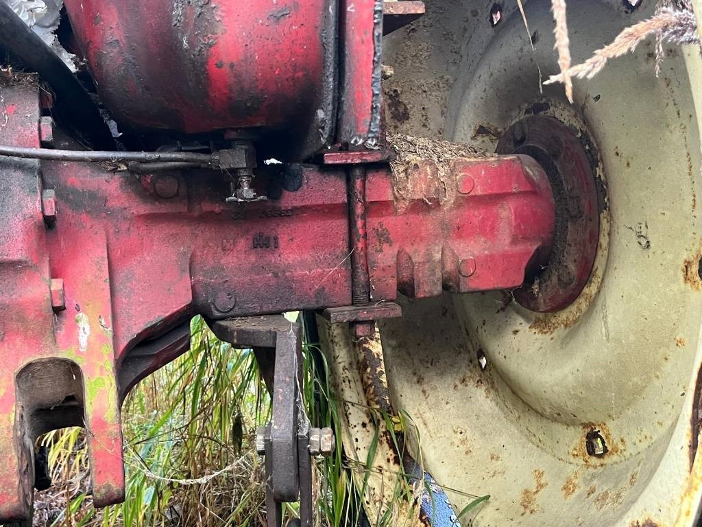 International Harvester 584 4WD إيجار International Harvester 584 4WD: صور 20 International Harvester 584 4WD إيجار International Harvester 584 4WD: صور 20