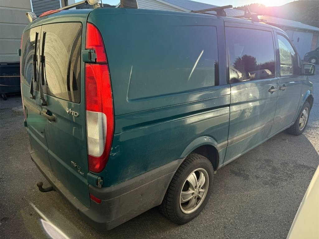 Mercedes-Benz Vito 116 CDI 4x4 - الشاحنات الصغيرة صندوق مغلق: صور 5 Mercedes-Benz Vito 116 CDI 4x4 - الشاحنات الصغيرة صندوق مغلق: صور 5
