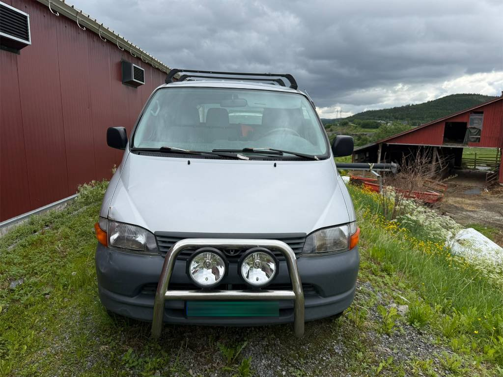 Toyota Hiace 4x4 - فان: صور 3 Toyota Hiace 4x4 - فان: صور 3