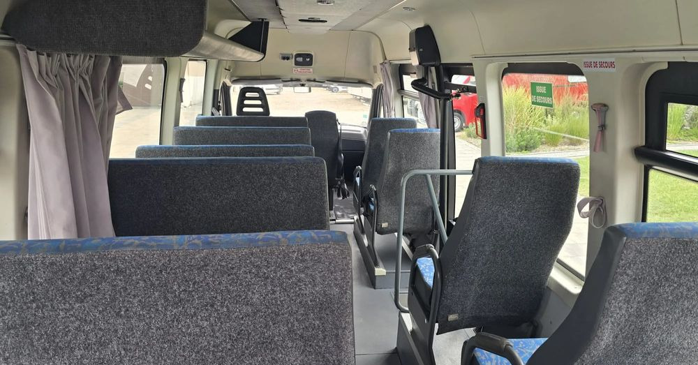 حافلة صغيرة, ميكروباص Iveco 50c15: صور 14