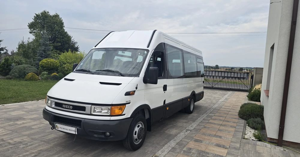 Iveco 50c15 - حافلة صغيرة, ميكروباص: صور 2 Iveco 50c15 - حافلة صغيرة, ميكروباص: صور 2