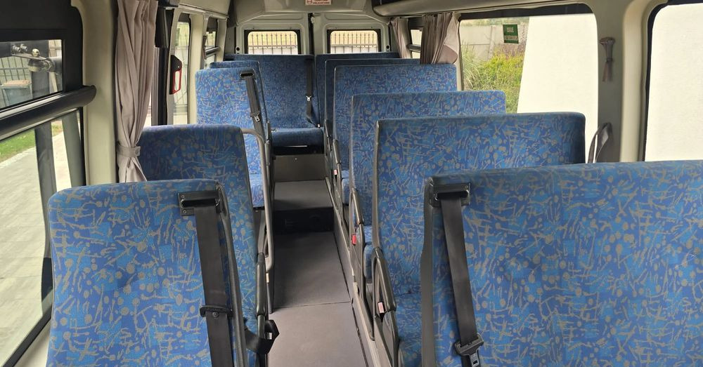 حافلة صغيرة, ميكروباص Iveco 50c15: صور 12