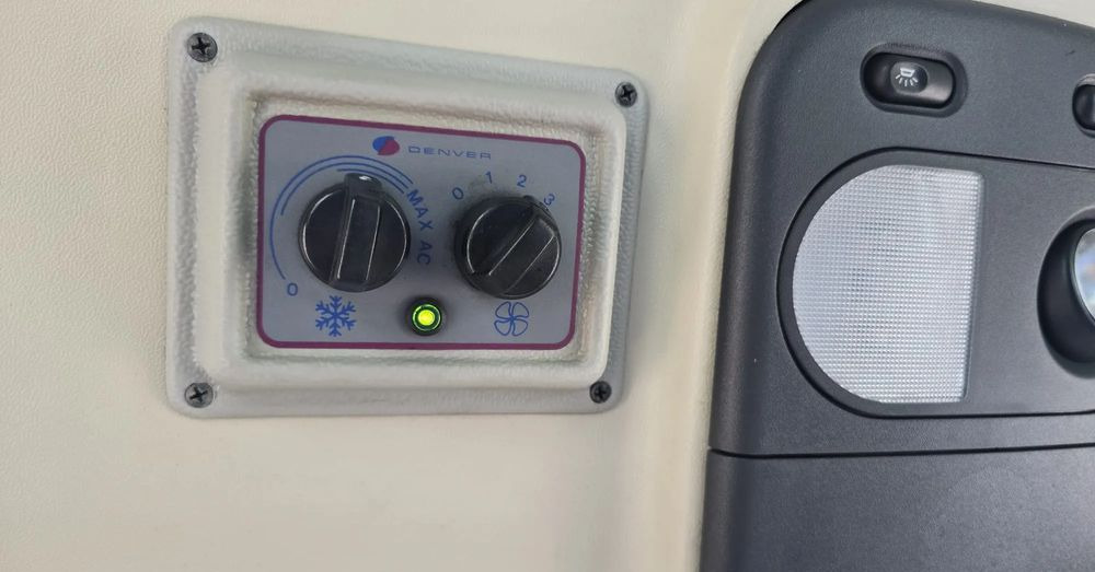 حافلة صغيرة, ميكروباص Iveco 50c15: صور 10