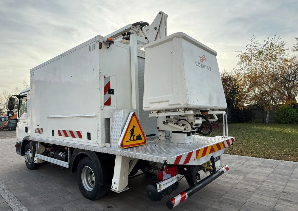 MAN TGL 12.250 - مصاعد الازدهار محمولة على شاحنة: صور 3 MAN TGL 12.250 - مصاعد الازدهار محمولة على شاحنة: صور 3