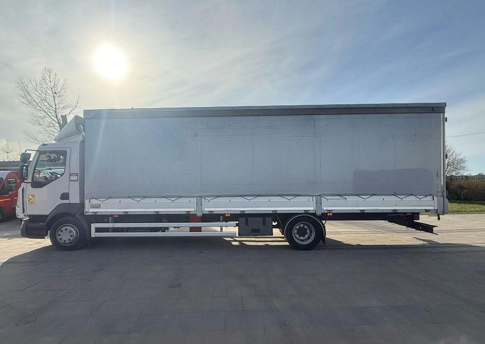 Renault D12 - شاحنة ستارة: صور 5 Renault D12 - شاحنة ستارة: صور 5