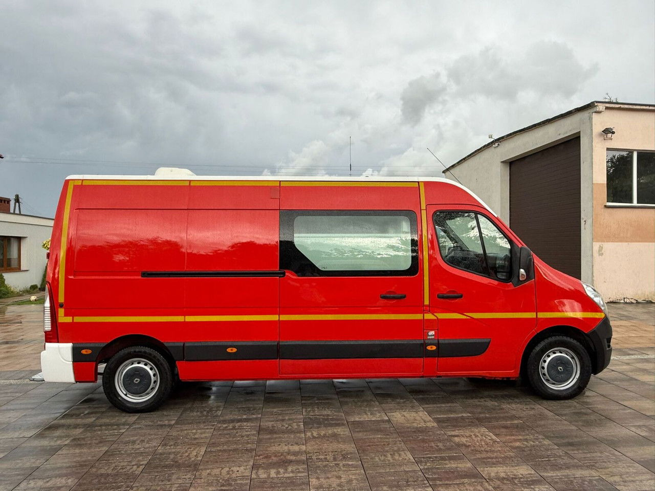 Renault Master 2016 Rok Ambulans Karetka Pogotowie - سيارة إسعاف: صور 4 Renault Master 2016 Rok Ambulans Karetka Pogotowie - سيارة إسعاف: صور 4