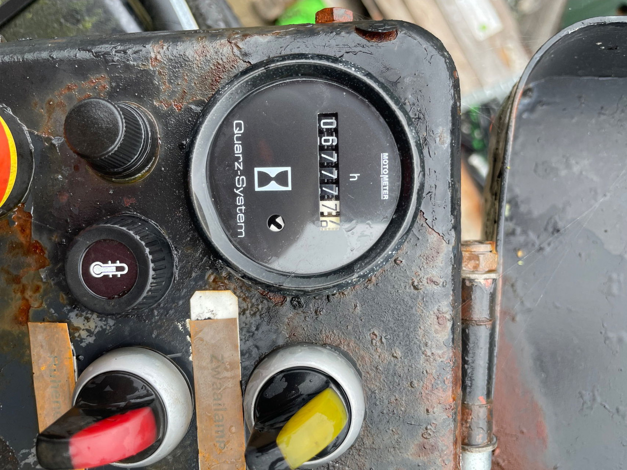 آلة أسفلت Burtec TSH 500 bitumen sprayer: صور 9