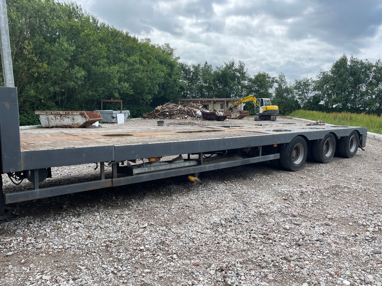 Nooteboom Mco-48-03 V uitschuifbaar hydrolisch gestuurd semi dieplader - عربة مسطحة منخفضة نصف مقطورة: صور 3 Nooteboom Mco-48-03 V uitschuifbaar hydrolisch gestuurd semi dieplader - عربة مسطحة منخفضة نصف مقطورة: صور 3