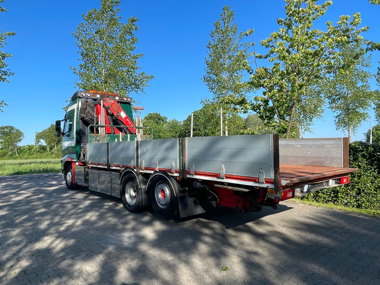 Volvo FH 13.500 HMF 2420 K5 crane, winch, and extendable deck - شاحنة كرين: صور 5 Volvo FH 13.500 HMF 2420 K5 crane, winch, and extendable deck - شاحنة كرين: صور 5