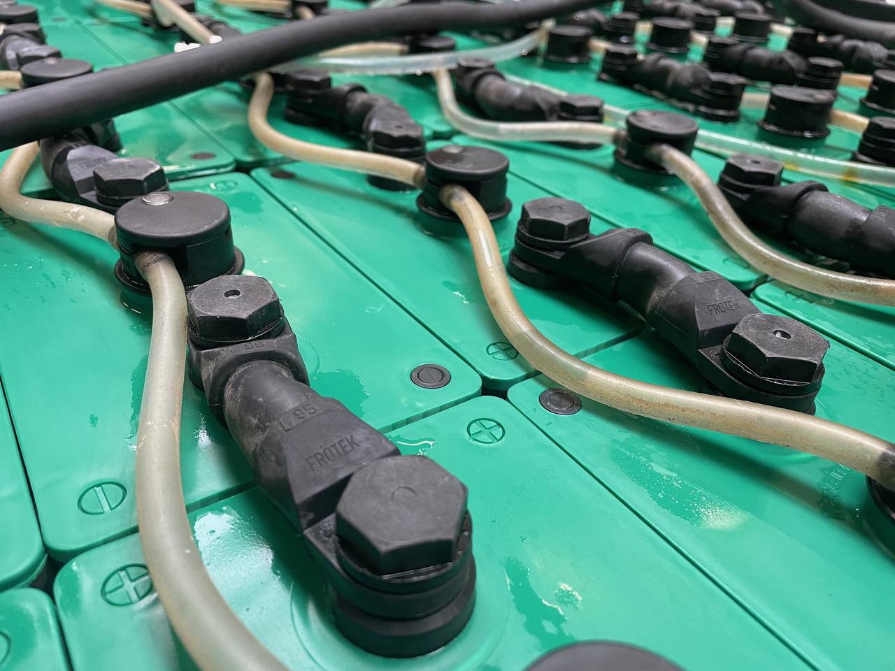 Hoppecke 80V 6 HPZS 930 - البطارية - معدات المناولة: صور 3 Hoppecke 80V 6 HPZS 930 - البطارية - معدات المناولة: صور 3