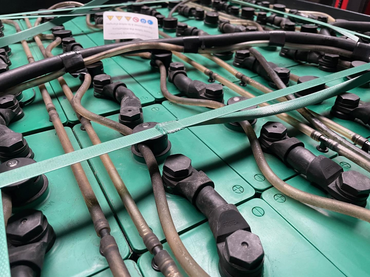 Hoppecke 80V 6 HPZS 930 - البطارية - معدات المناولة: صور 3 Hoppecke 80V 6 HPZS 930 - البطارية - معدات المناولة: صور 3
