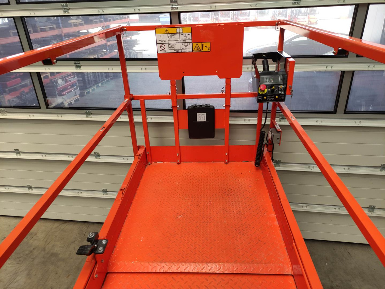 JLG R3246 - رافعات مقصية: صور 5 JLG R3246 - رافعات مقصية: صور 5
