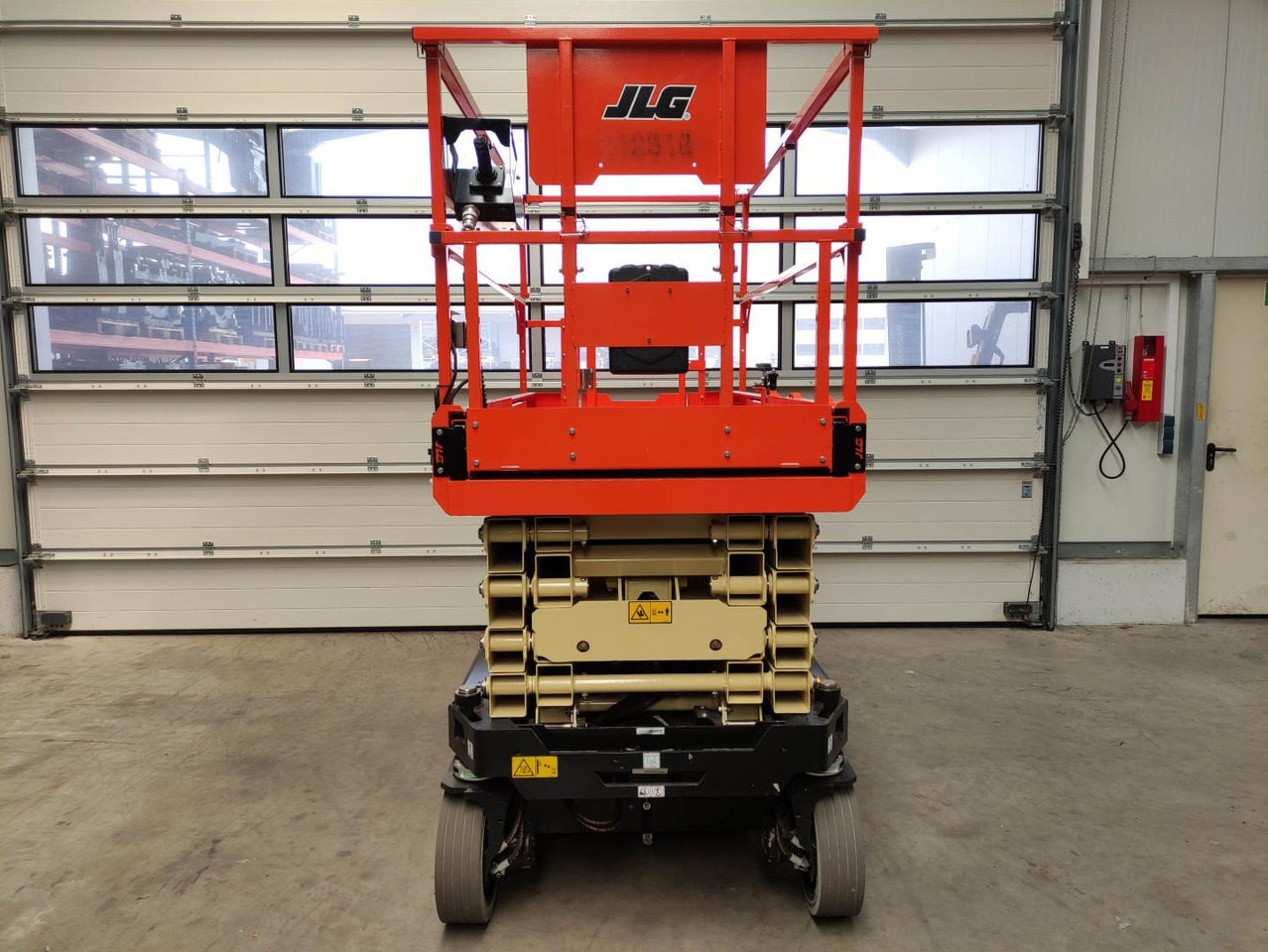 JLG R3246 - رافعات مقصية: صور 3 JLG R3246 - رافعات مقصية: صور 3
