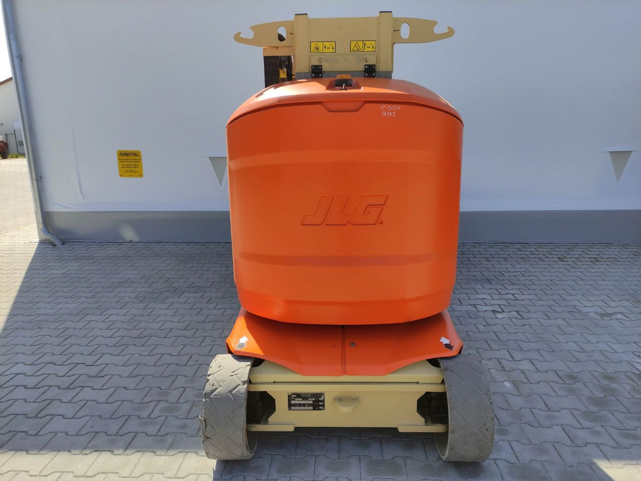 JLG Toucan 12 E (LACK NEU) - الرأسي رفع الصاري: صور 4 JLG Toucan 12 E (LACK NEU) - الرأسي رفع الصاري: صور 4