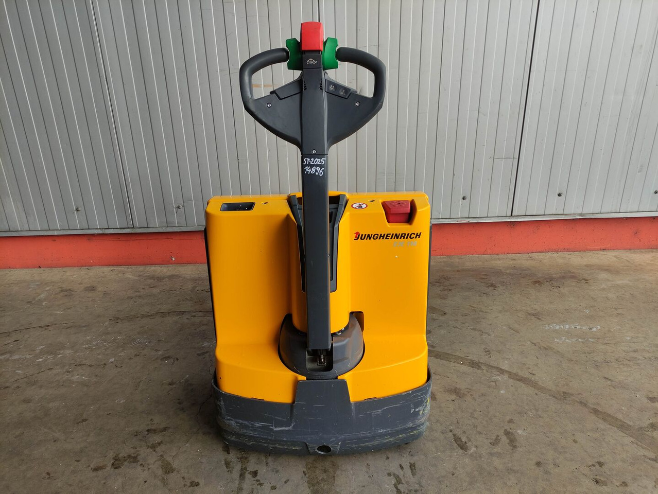 Jungheinrich EJE 116 - معدات الرفع منخفض المستوى: صور 4 Jungheinrich EJE 116 - معدات الرفع منخفض المستوى: صور 4