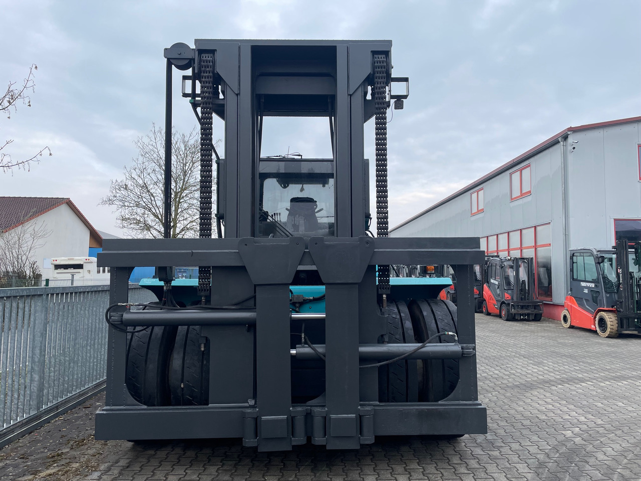 Konecranes SMV 28-1200 B - رافعة شوكية ديزل: صور 3 Konecranes SMV 28-1200 B - رافعة شوكية ديزل: صور 3