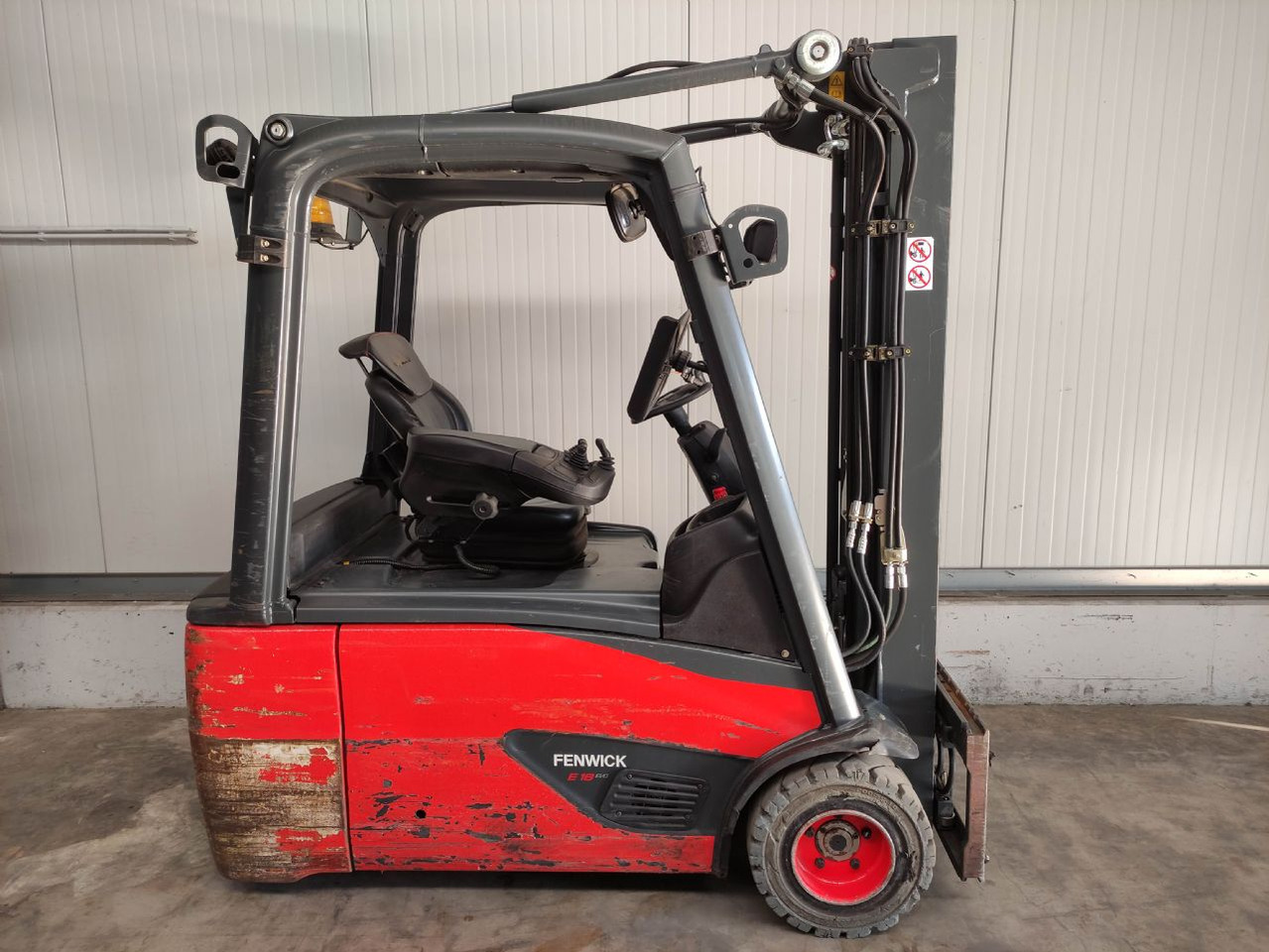 Linde E18L-02-386 - رافعة شوكية كهربائية: صور 2 Linde E18L-02-386 - رافعة شوكية كهربائية: صور 2