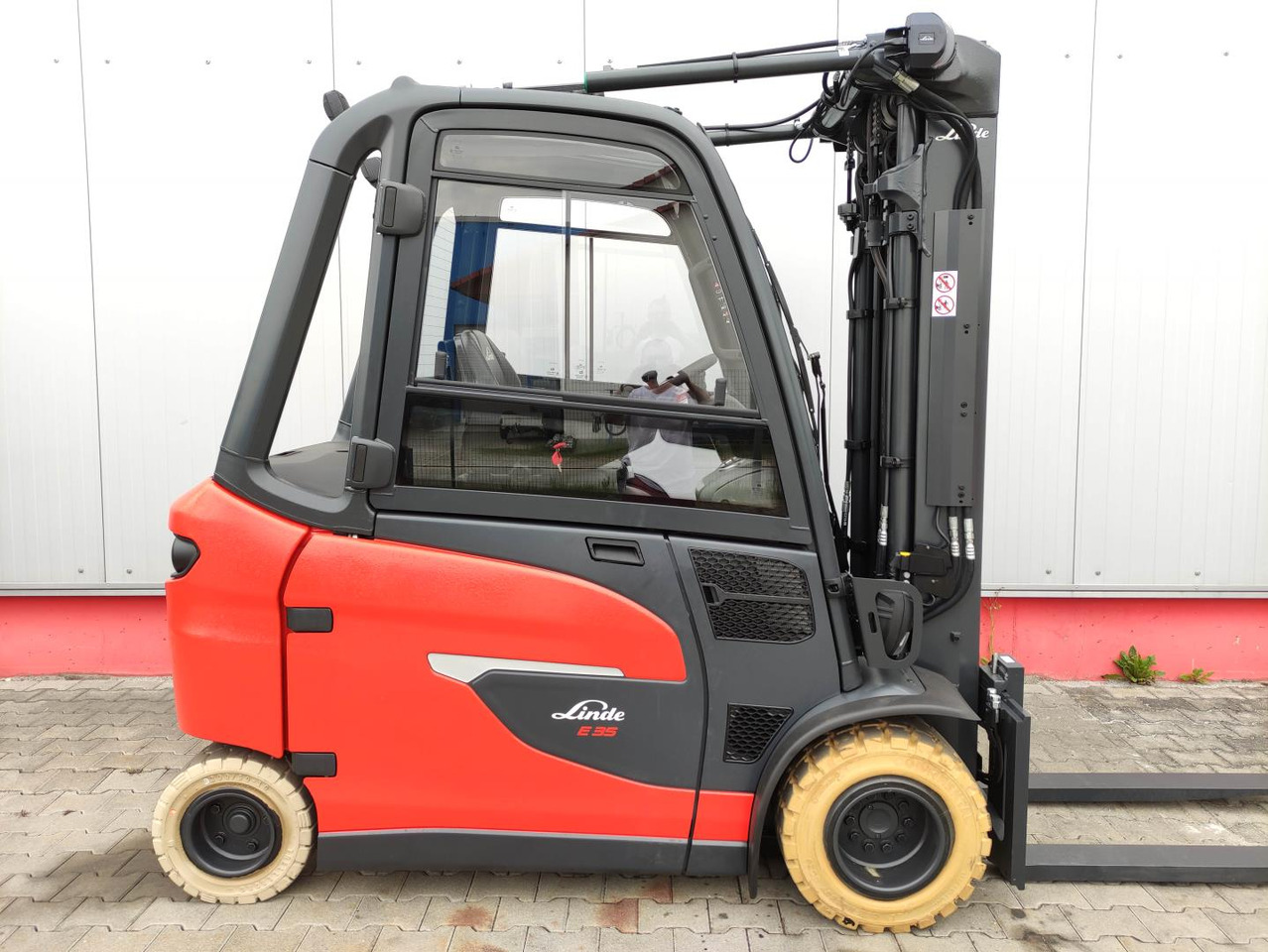 Linde E35HL-01-1252 *Batterie NEU* - رافعة شوكية كهربائية: صور 2 Linde E35HL-01-1252 *Batterie NEU* - رافعة شوكية كهربائية: صور 2