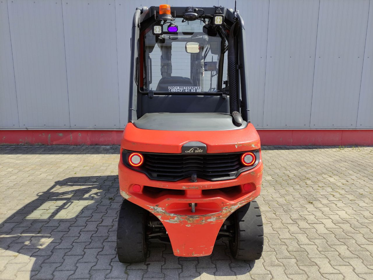 Linde H35D-01-1202 - رافعة شوكية ديزل: صور 4 Linde H35D-01-1202 - رافعة شوكية ديزل: صور 4