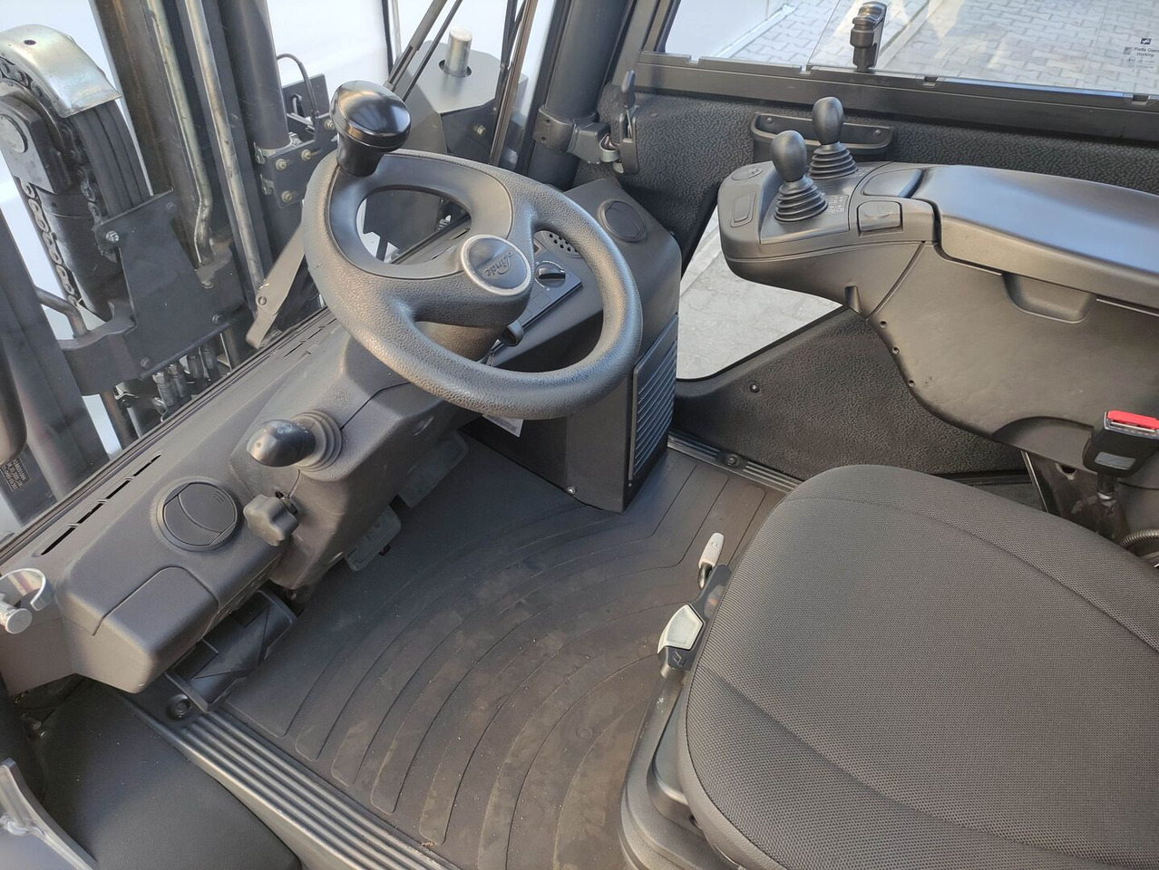 Linde H35D-393-02 EVO / LACK NEU - رافعة شوكية ديزل: صور 5 Linde H35D-393-02 EVO / LACK NEU - رافعة شوكية ديزل: صور 5