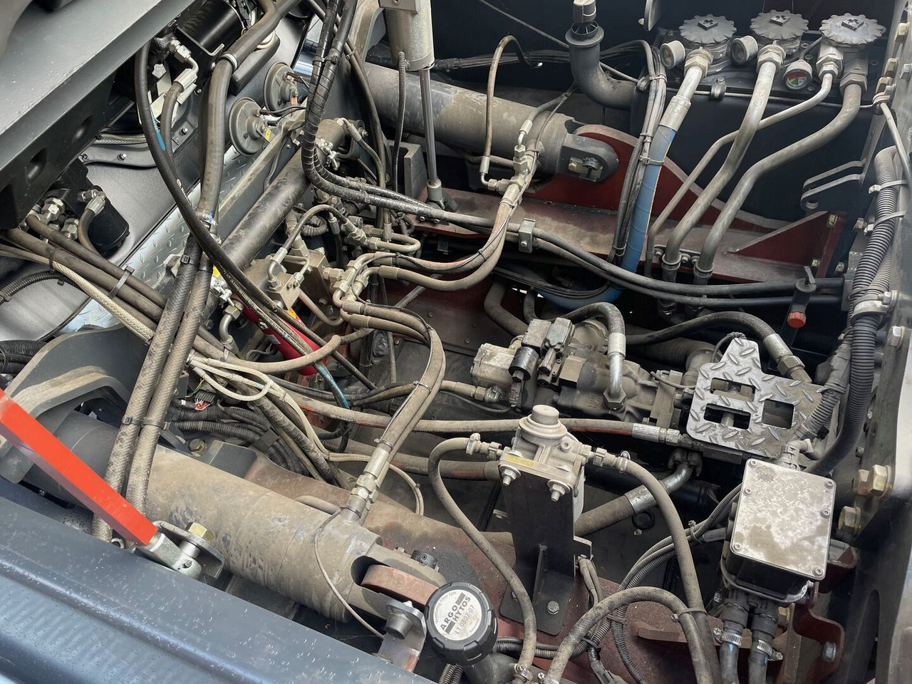 Linde HT160DS-1411 - رافعة شوكية ديزل: صور 2 Linde HT160DS-1411 - رافعة شوكية ديزل: صور 2