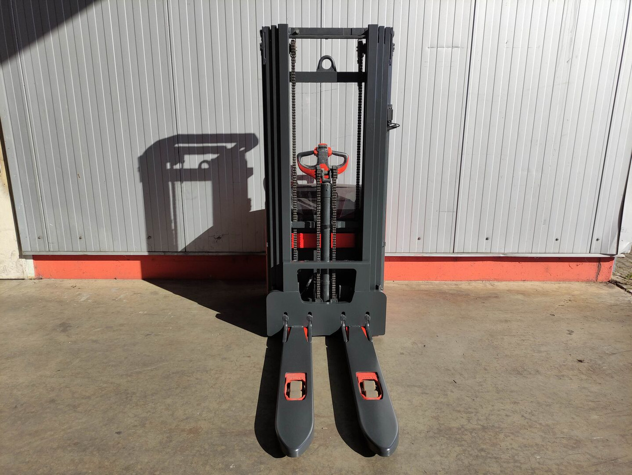 Linde L16-1173 - معدات تكديس: صور 3 Linde L16-1173 - معدات تكديس: صور 3