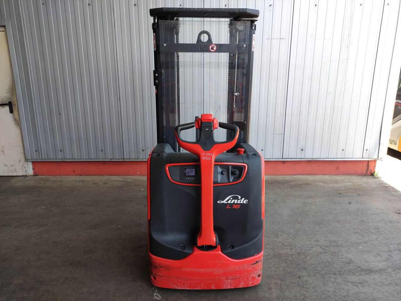 Linde L16i-1173 - معدات تكديس: صور 4 Linde L16i-1173 - معدات تكديس: صور 4