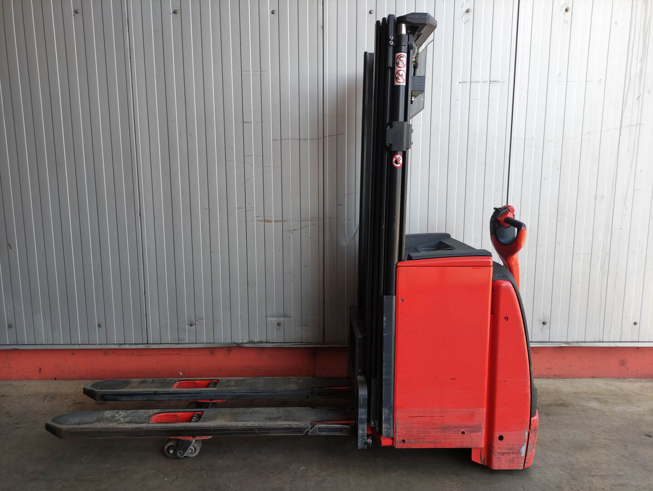 Linde L16i-1173 - معدات تكديس: صور 1 Linde L16i-1173 - معدات تكديس: صور 1