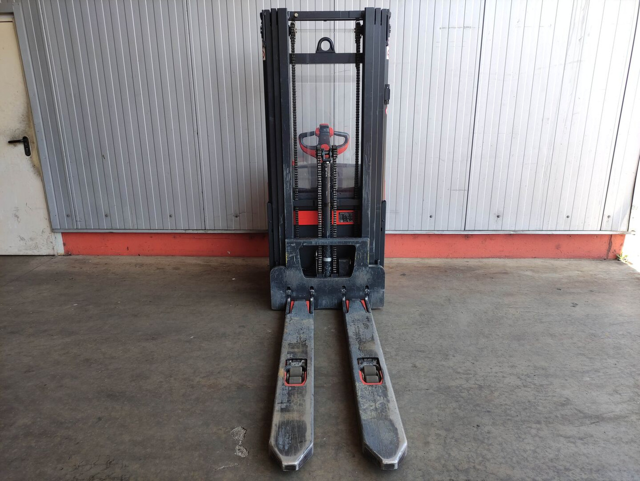Linde L16i-1173 - معدات تكديس: صور 3 Linde L16i-1173 - معدات تكديس: صور 3