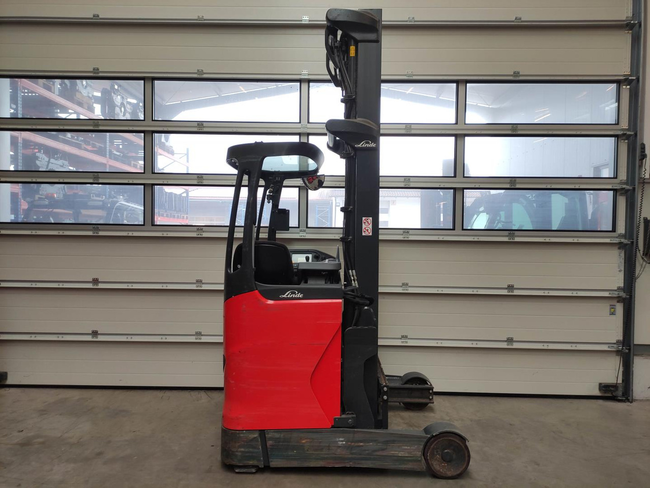 Linde R12B-01-1120 - شاحنة مناولة: صور 2 Linde R12B-01-1120 - شاحنة مناولة: صور 2