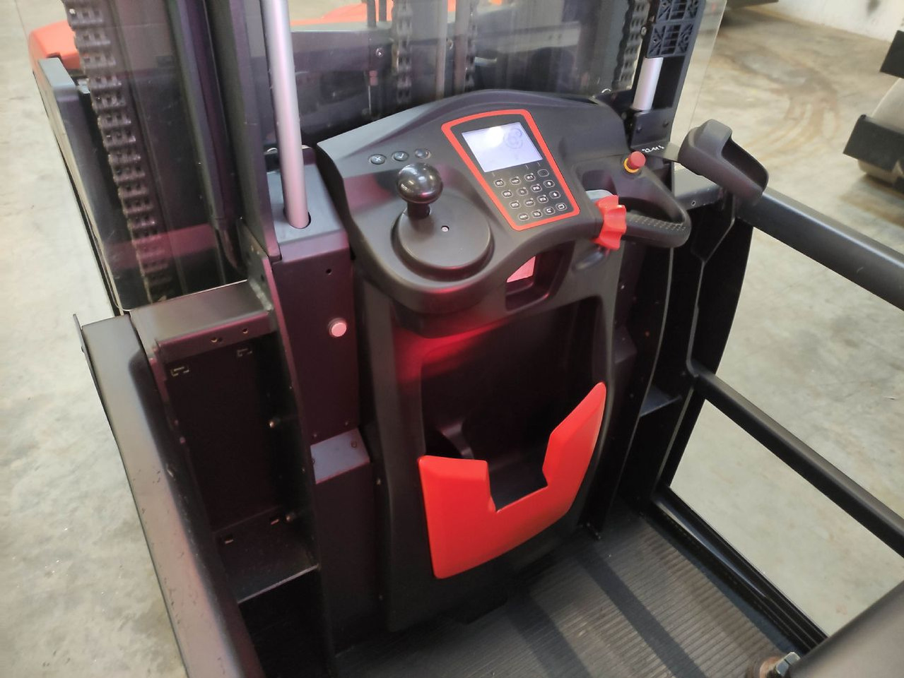Linde V Modular - رافعات ترتيب البضائع: صور 5 Linde V Modular - رافعات ترتيب البضائع: صور 5