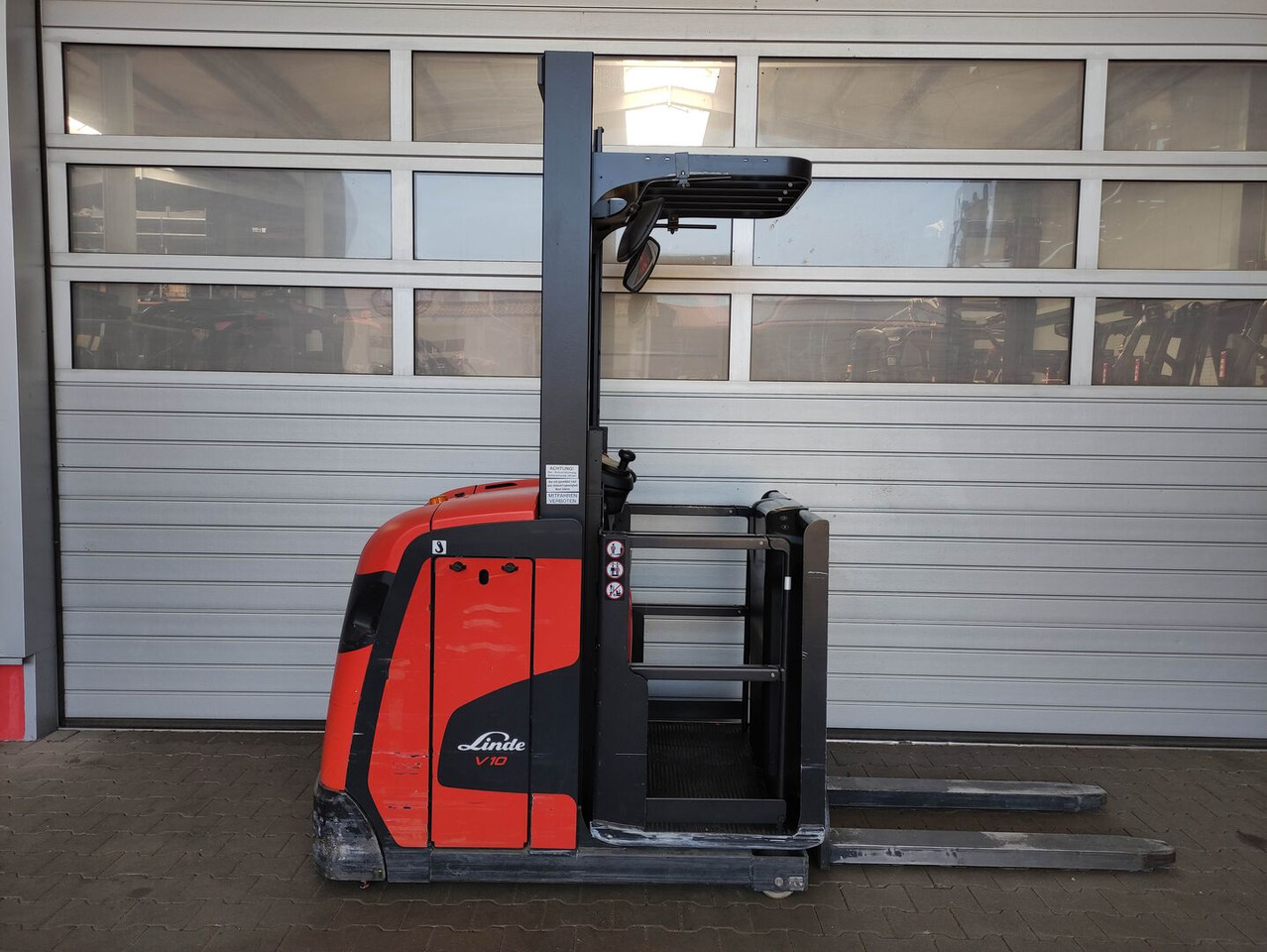 Linde V10-02 - رافعات ترتيب البضائع: صور 1 Linde V10-02 - رافعات ترتيب البضائع: صور 1
