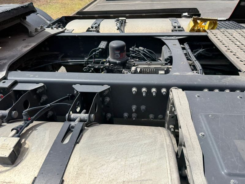 Renault T520 HIGH FULL SPOILER, STEEL/AIR, 2 TANKS, 2 BEDS, FRIGO - شاحنة جرار: صور 5 Renault T520 HIGH FULL SPOILER, STEEL/AIR, 2 TANKS, 2 BEDS, FRIGO - شاحنة جرار: صور 5