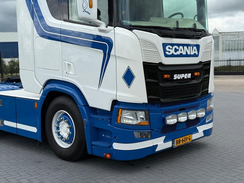 Scania R450 SHOW TRUCK, INTERIOR, STEERING, RETARDER, 570.000 KM. - شاحنة جرار: صور 5 Scania R450 SHOW TRUCK, INTERIOR, STEERING, RETARDER, 570.000 KM. - شاحنة جرار: صور 5